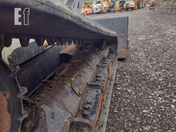 2019-bobcat-t770-image-32