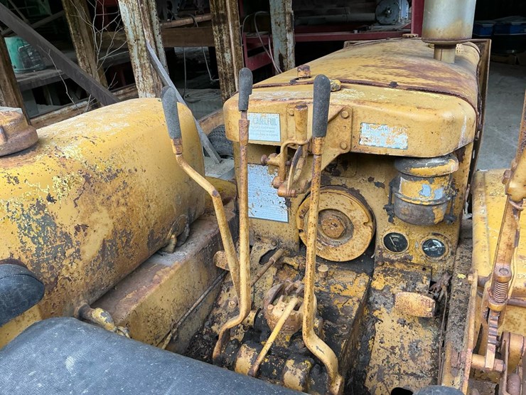 caterpillar-d2-image-39