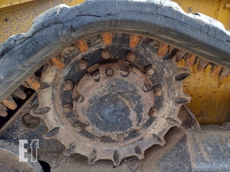 2022-deere-317g-image-28