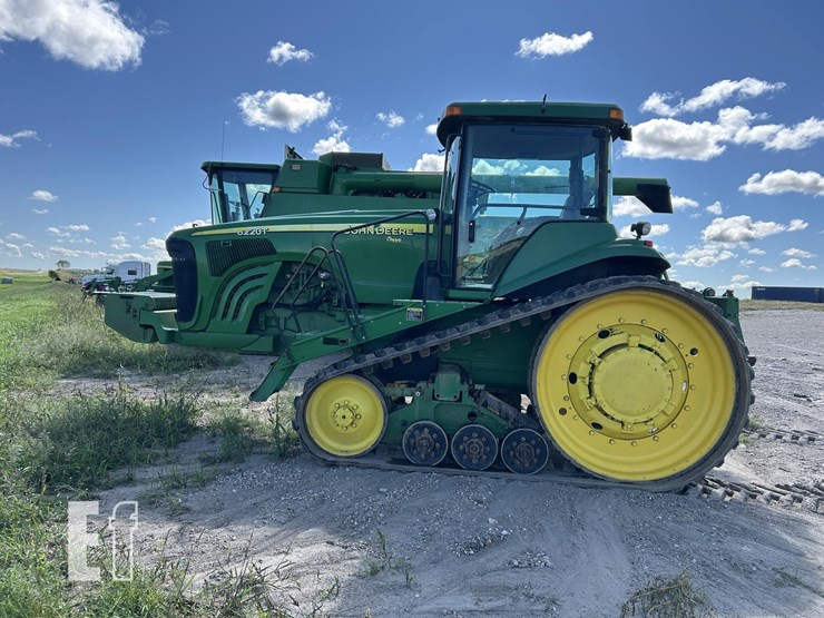 john-deere-8220t-image-6