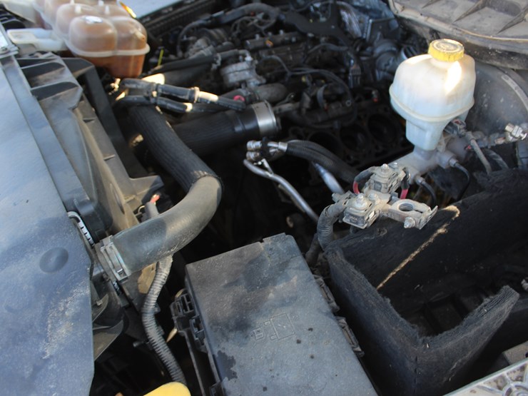 2015-dodge-1500-image-11
