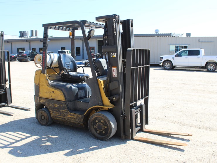 caterpillar-c4000-image-2