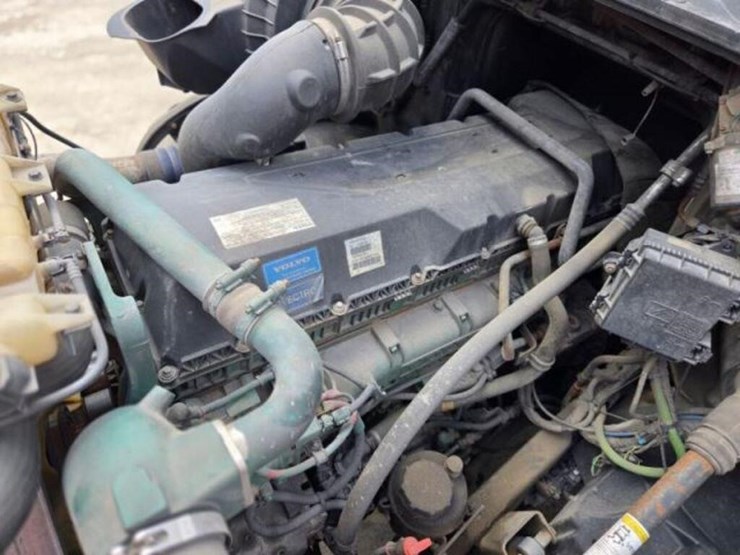 2015-volvo-vnl-t/a-hiway-tractor---sleeper-4v4nc9e-image-41