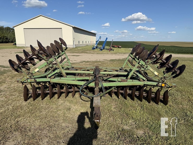 john-deere-fwb-image-2