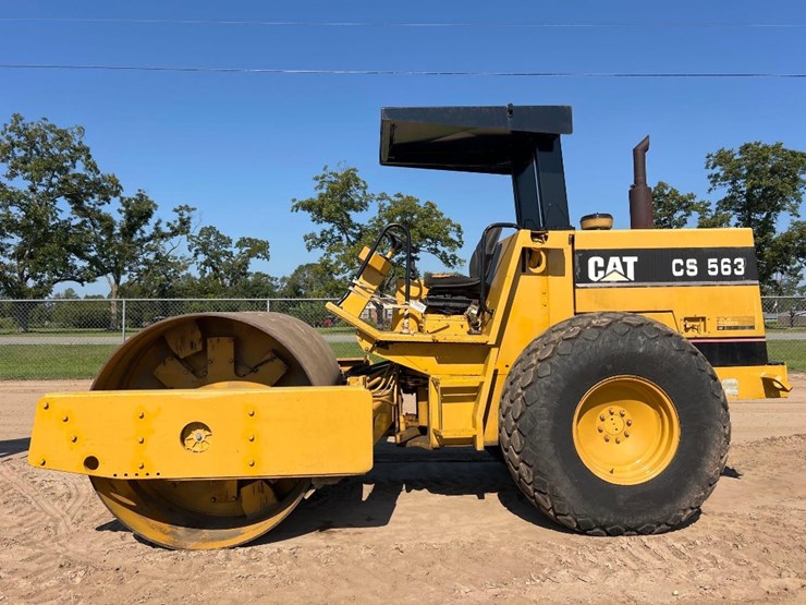 caterpillar-cs-563-image-1