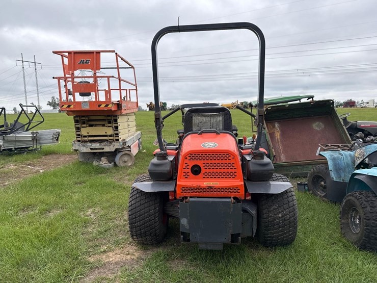 kubota-zd326-image-5