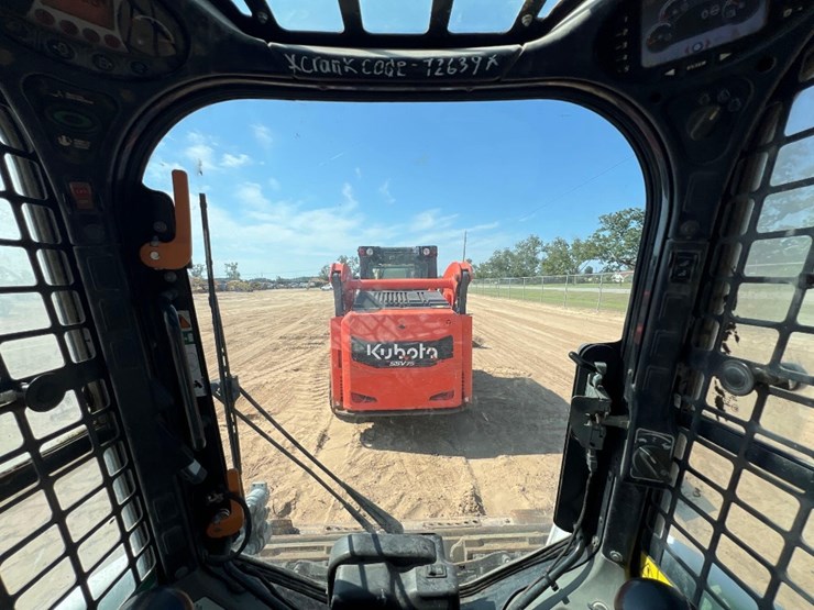 2021-bobcat-t450-image-37