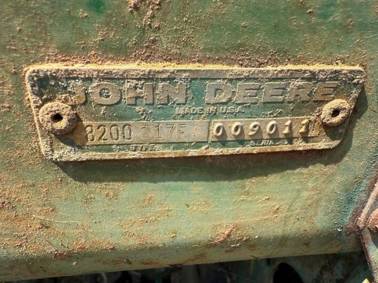 john-deere-8200-image-7