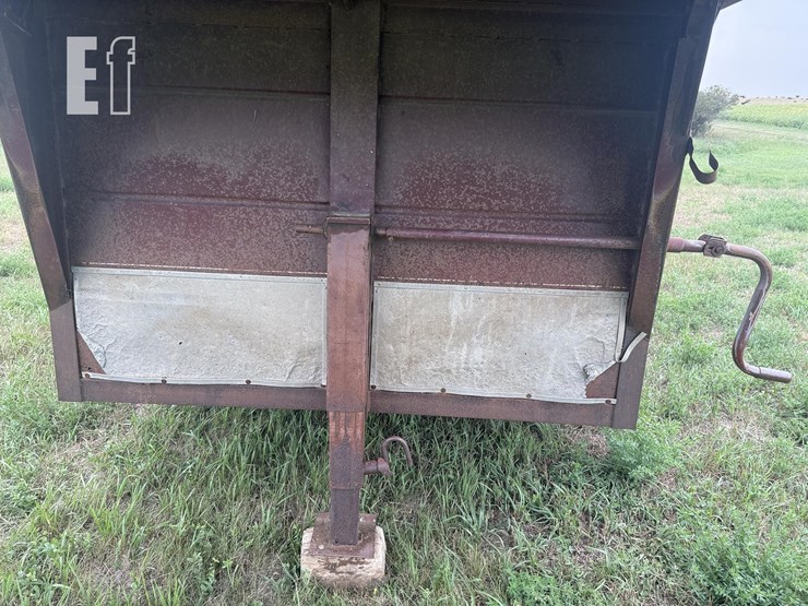 stock-trailer-image-10