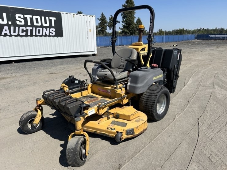hustler-super-z-zero-turn-mower-image-1