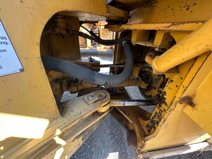 #2286-•-tcm-835-2-series-rubber-tire-loader-image-54