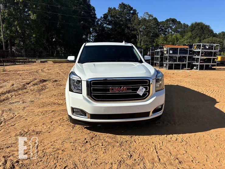 2019-gmc-yukon-slt-image-8
