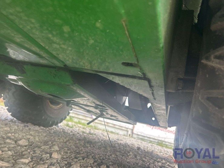 john-deere-gator-image-12