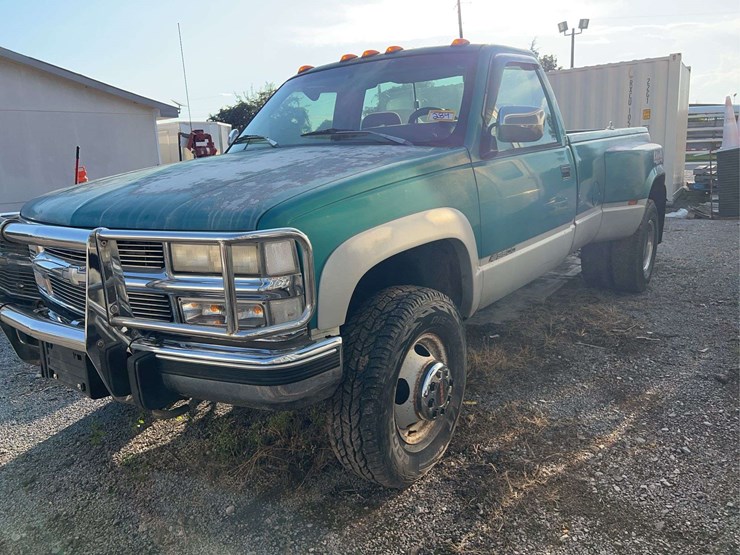 chevrolet-3500-image-25