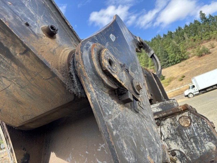 caterpillar-568-image-14
