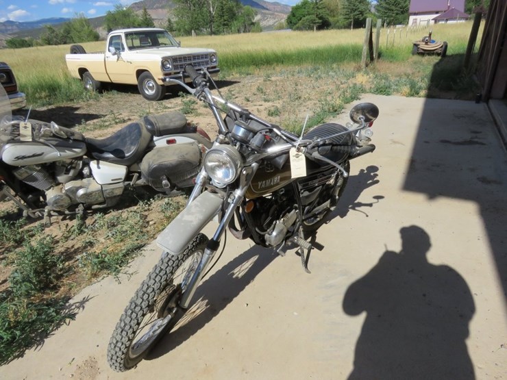 1974-yamaha-enduro-100-motorcycle-image-1