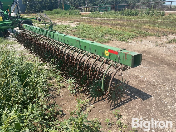 john-deere-400-image-7