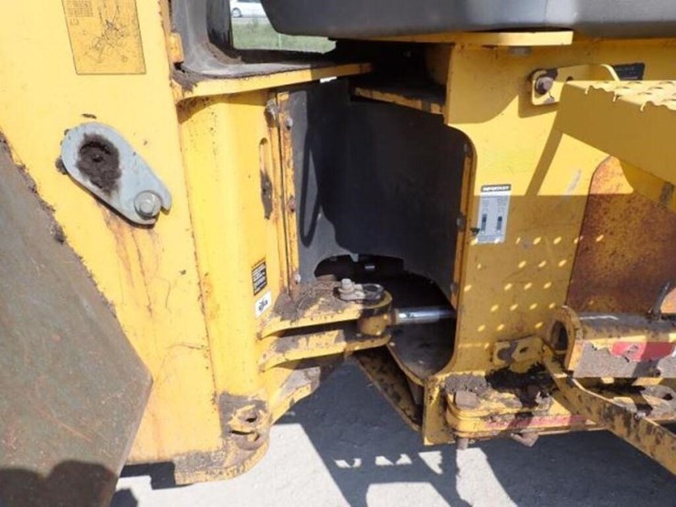2009-deere-644k-image-28