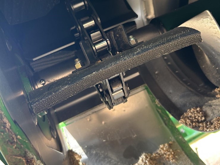 2021-john-deere-s790-image-61