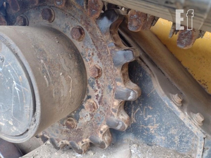 2020-deere-331g-image-29