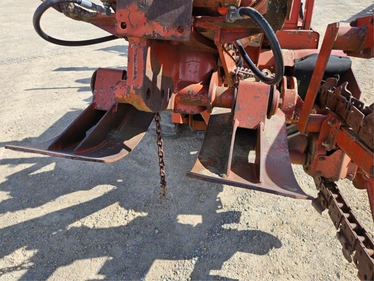 ditch-witch-5110-image-34