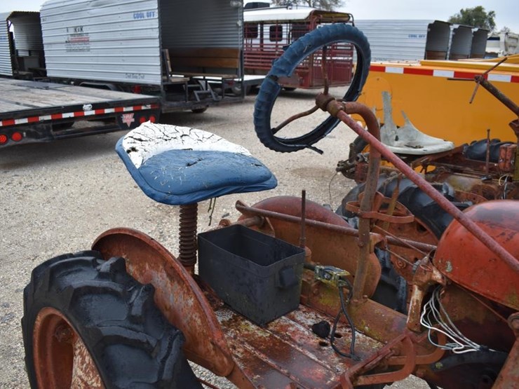ih-f-cub-tractor-(not-running)-(serial-#-171679j)-(nk)-image-5