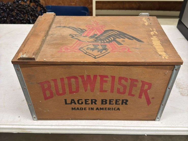 wood-budweiser-beer-box-image-1