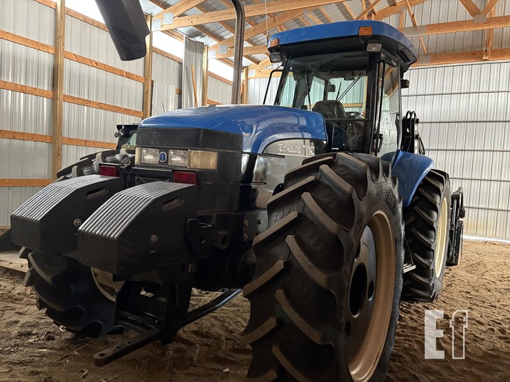 new-holland-tv140-image-4