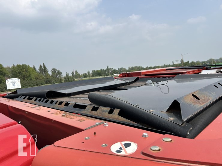 2015-case-ih-8240-image-82