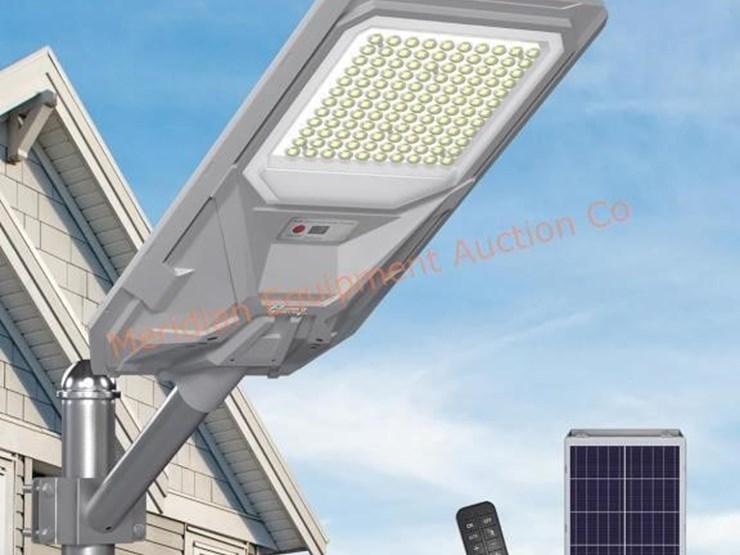 solar-street-lights-outdoor,-24,000mah-high-power-image-1