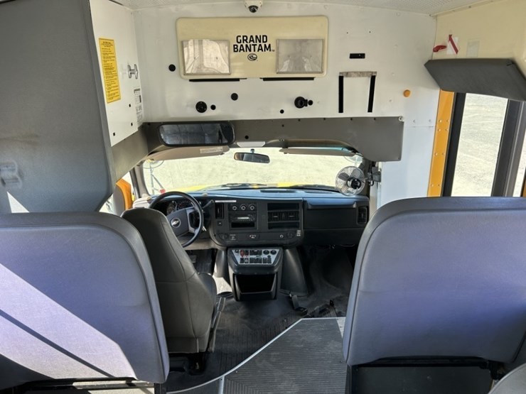 2008-chevrolet-express-school-bus-image-19