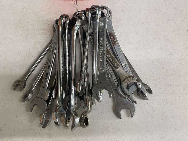lot-of-(20)-wrenches-image-1