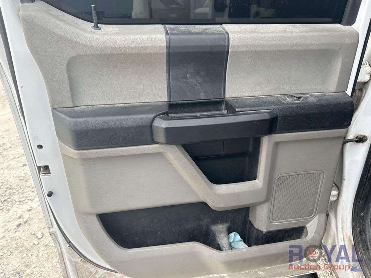 2018-ford-f350-image-21