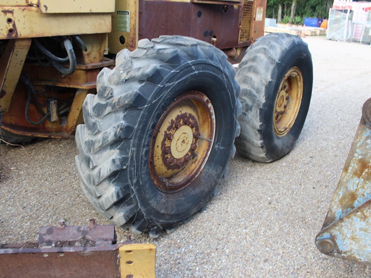 caterpillar-12-image-5