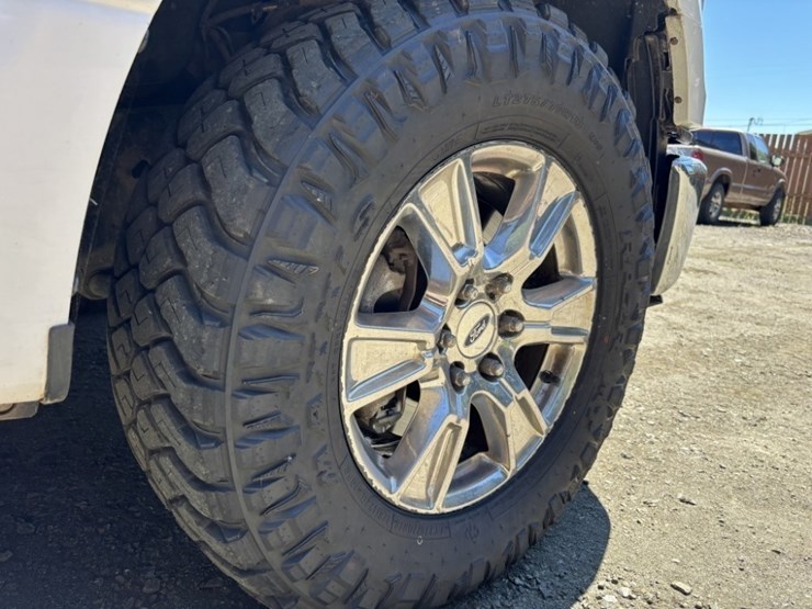 2016-ford-f150-xlt-image-12