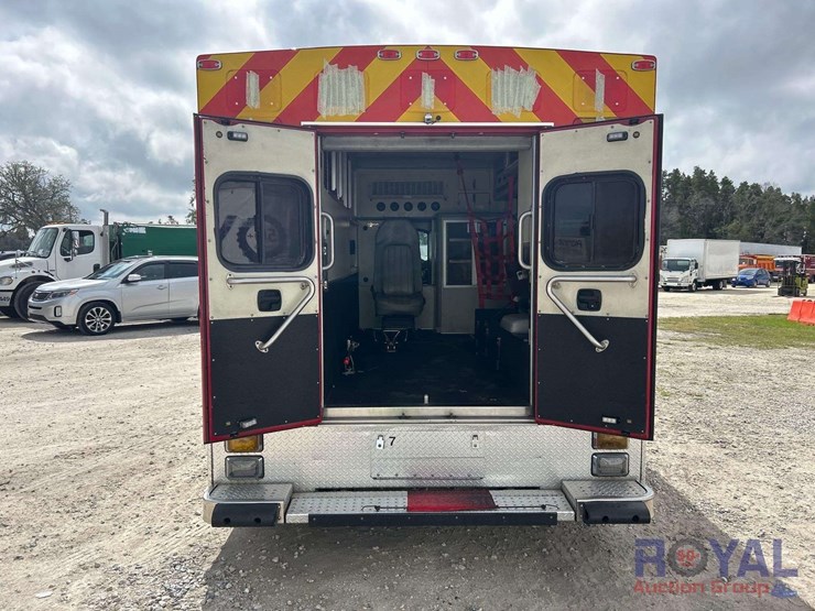 2015-international-durastar-4300-image-31