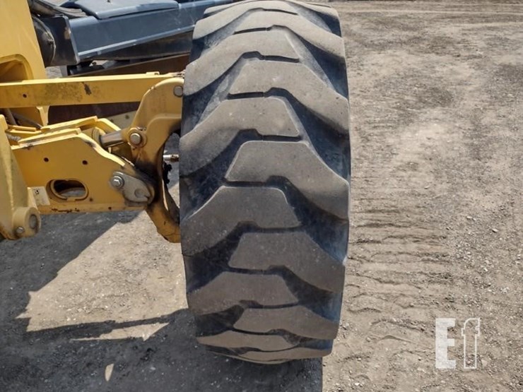 2020-deere-670gp-image-17