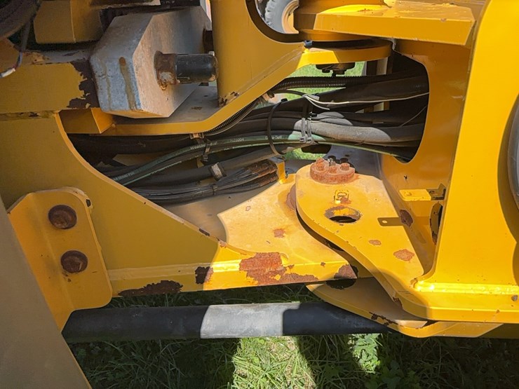 2015-deere-344k-image-5