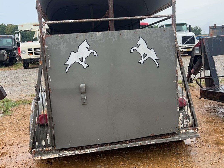 t/a-2-horse-trailer-image-3