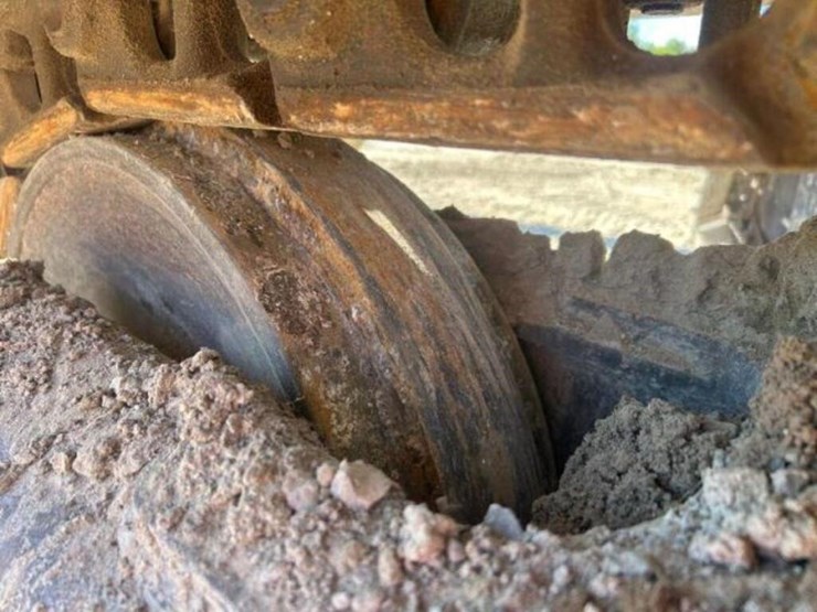 2010-caterpillar-324dl-image-53