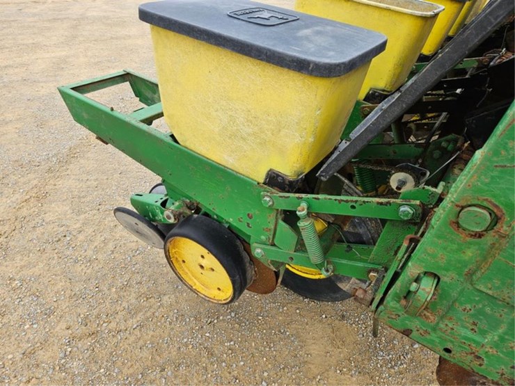 john-deere-7000-image-24