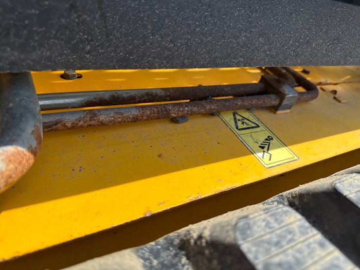 jcb-320t-image-18