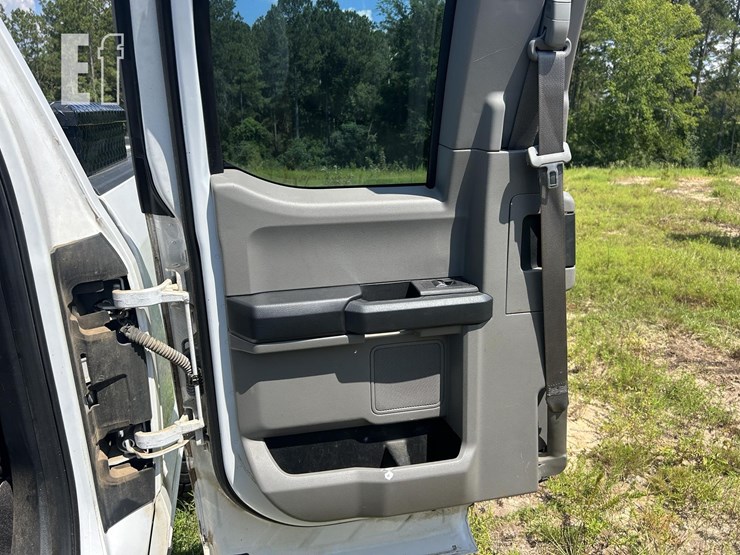 2019-ford-f150-image-19