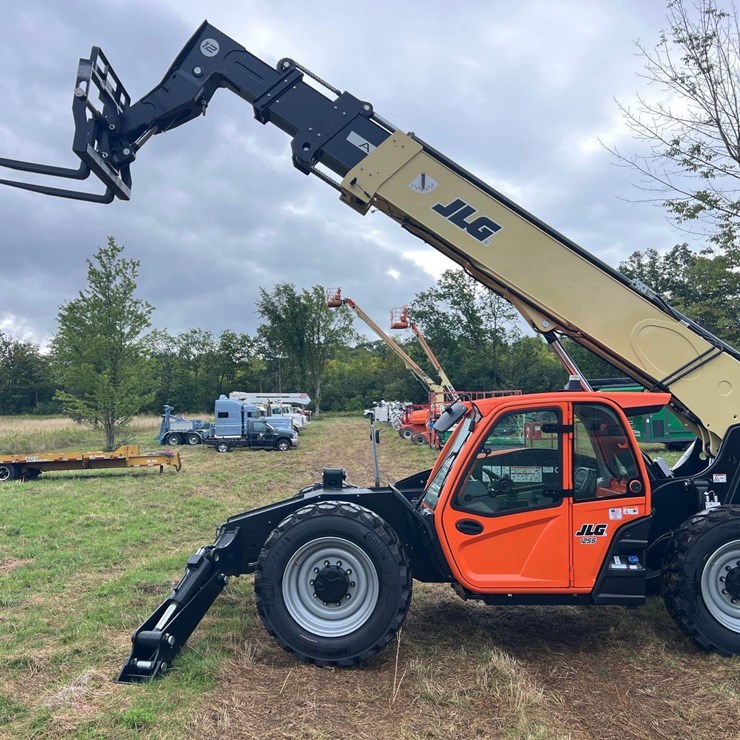 JLG 1255