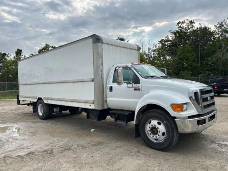 2013-ford-f750-xl-image-2