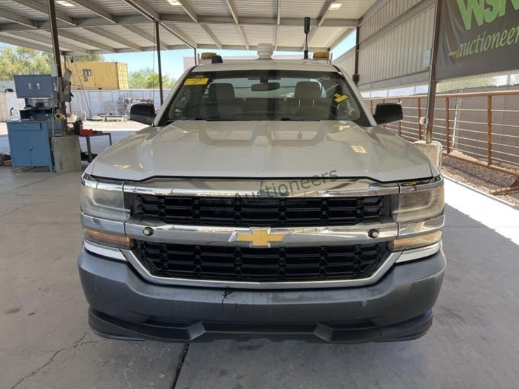 2016-chevrolet-silverado-1500-image-3
