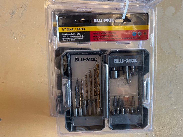 #28-•-lot-of-3-quick-change-drill-driver-set-image-1