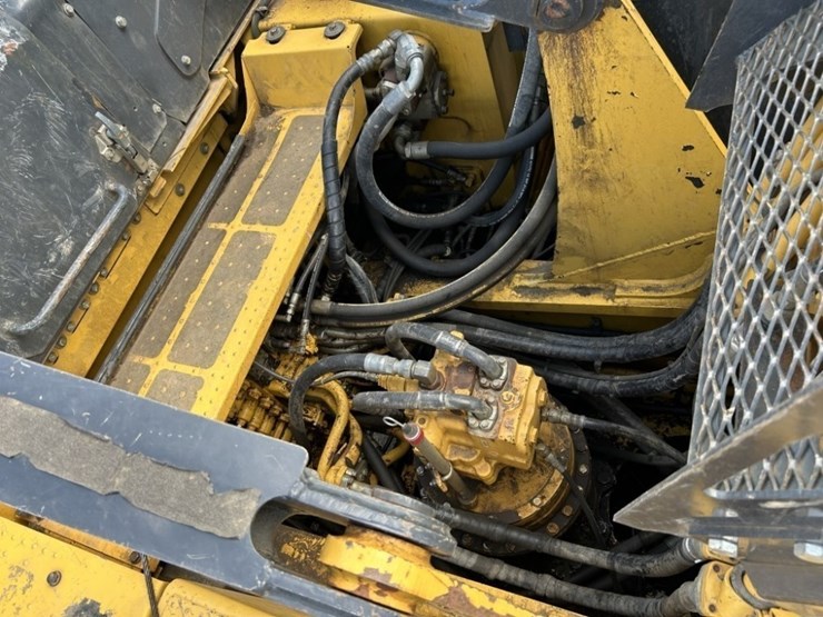 2018-komatsu-pc490-lc-11-image-74