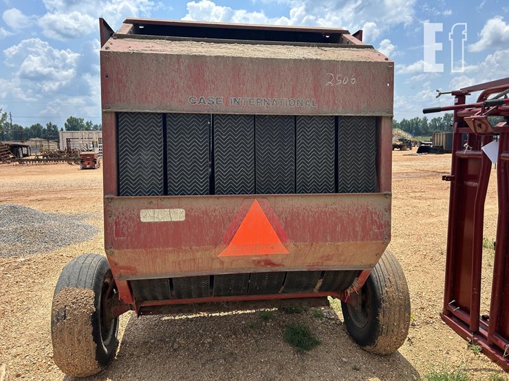 case-ih-8430-image-3