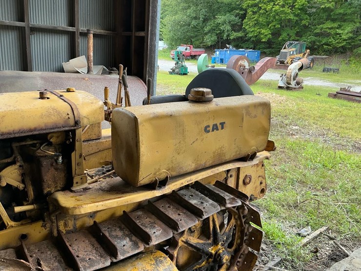 caterpillar-d2-image-27